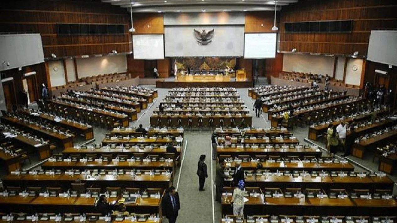 Politik balas BUDI dan PELUMRAHAN!